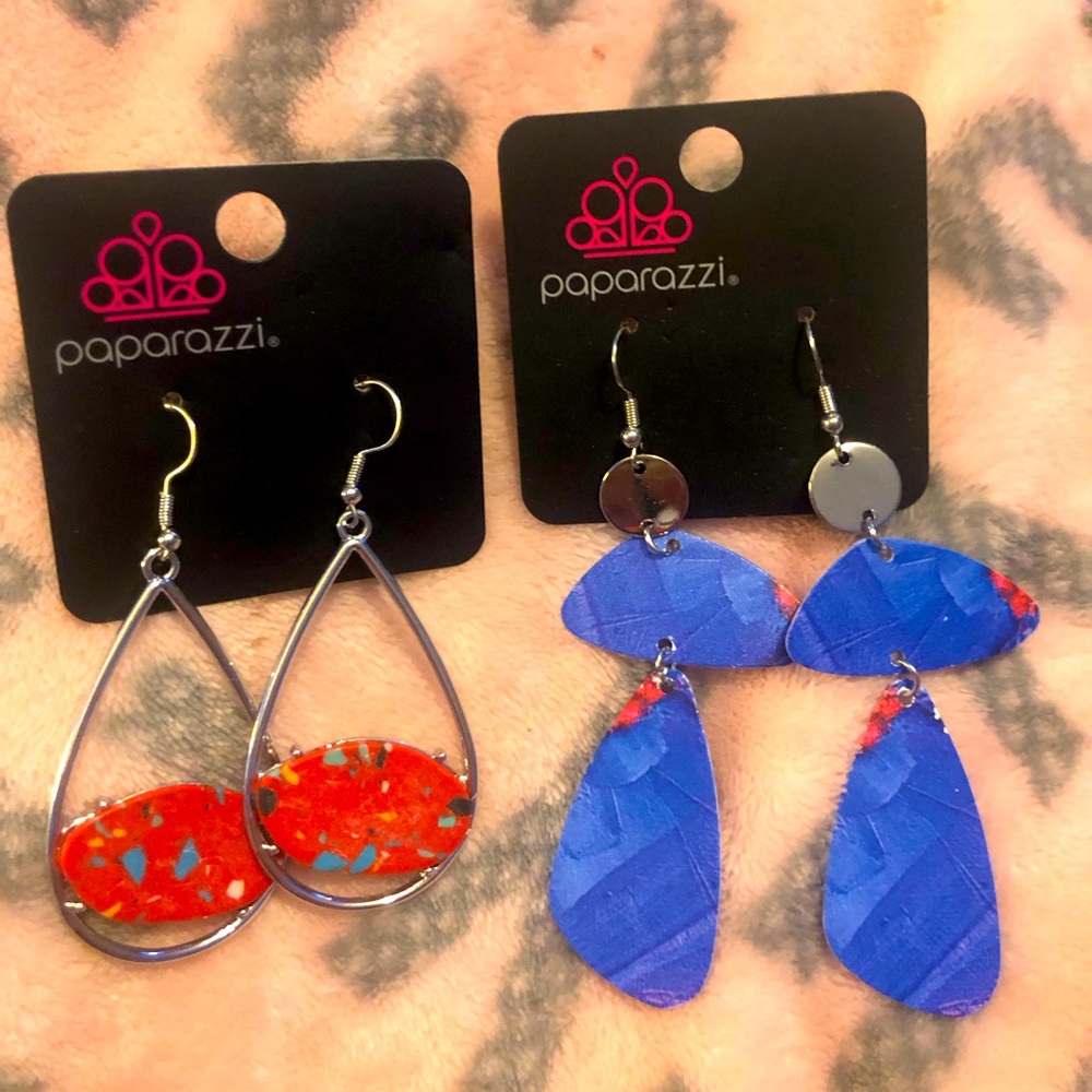 Red and blue earring bundle